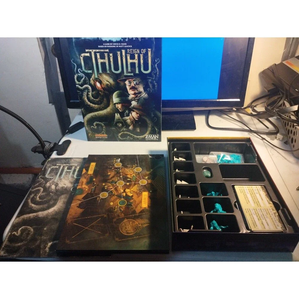 Pandemic: Reign of Cthulhu -  Co-Op Board Game - Near Mint Condition